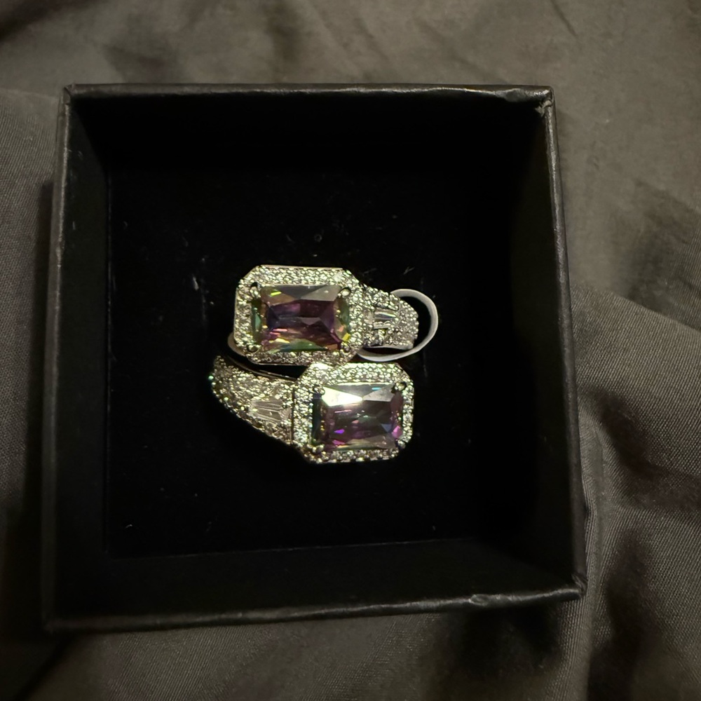 Bomb Party She’s a Classy Diva June 2025 Alexandrite on Rhodium NEW size 9